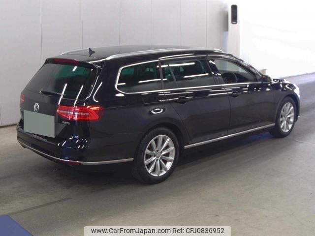 volkswagen passat-variant 2018 quick_quick_LDA-3CDFC_WVWZZZ3CZJE107478 image 2