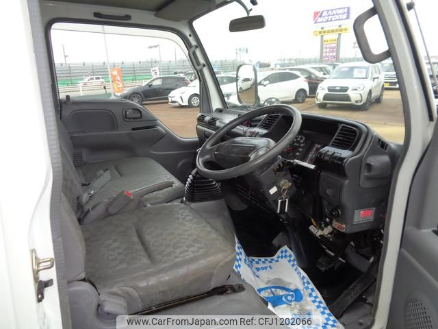 isuzu elf-truck 2005 GOO_NET_EXCHANGE_0900420A30250311W001 image 2