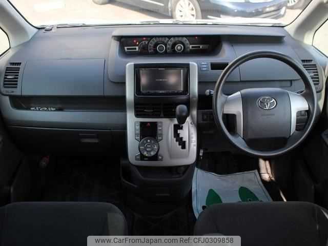 toyota voxy 2007 TE4597 image 1