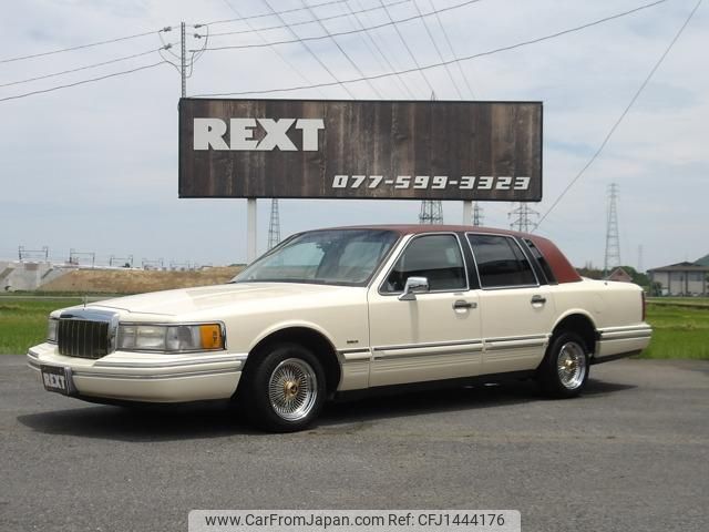 lincoln town-car 1992 quick_quick_-L14W-_1LNLM83W6NY708368 image 1