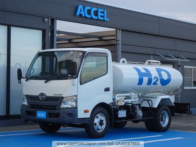 hino dutro 2012 GOO_JP_700060001230240920001 image 1