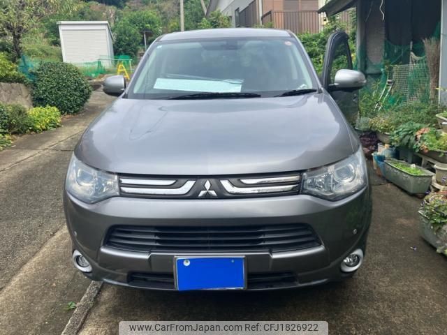 mitsubishi outlander 2013 CFJ1826922 image 2