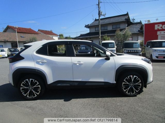 toyota yaris-cross 2020 CFJ1799814 image 2