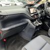 toyota voxy 2017 CARSENSOR_JP_AU6351411906 image 42