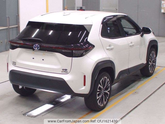 toyota yaris-cross 2022 CFJ1621430 image 2