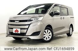 toyota noah 2017 CFJ1694859