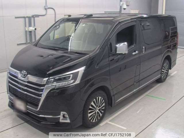 toyota granace 2022 CFJ1752108 image 1