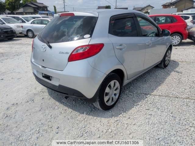 mazda demio 2010 CFJ1601306 image 2