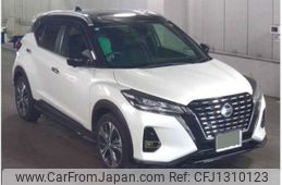 nissan kix 2021 -NISSAN--KIX 6AA-P15--P15-028296---NISSAN--KIX 6AA-P15--P15-028296-