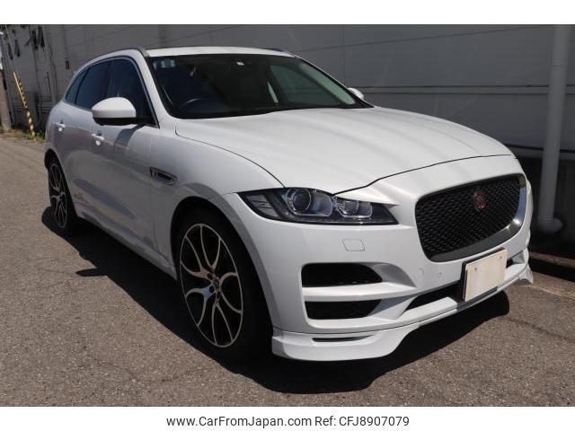 jaguar f-pace 2017 quick_quick_LDA-DC2NA_SADCA2AN1HA099762 image 1