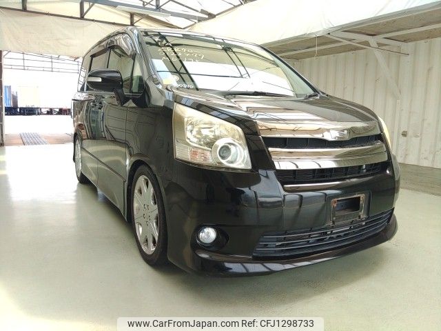 toyota noah 2008 ENHANCEAUTO_1_ea300810 image 1