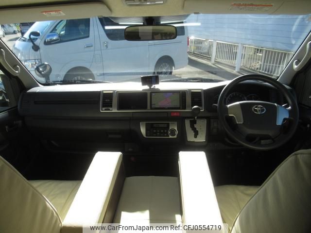 toyota hiace-wagon 2015 GOO_JP_700040407230241212001 image 1