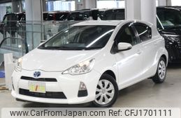 toyota aqua 2012 CFJ1701111