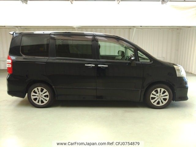 toyota noah 2012 ENHANCEAUTO_1_ea294774 image 2