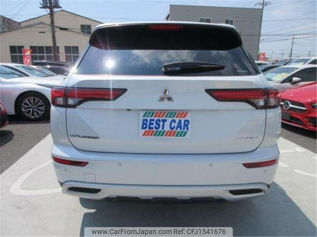mitsubishi outlander-phev 2024 CFJ1541676 image 2