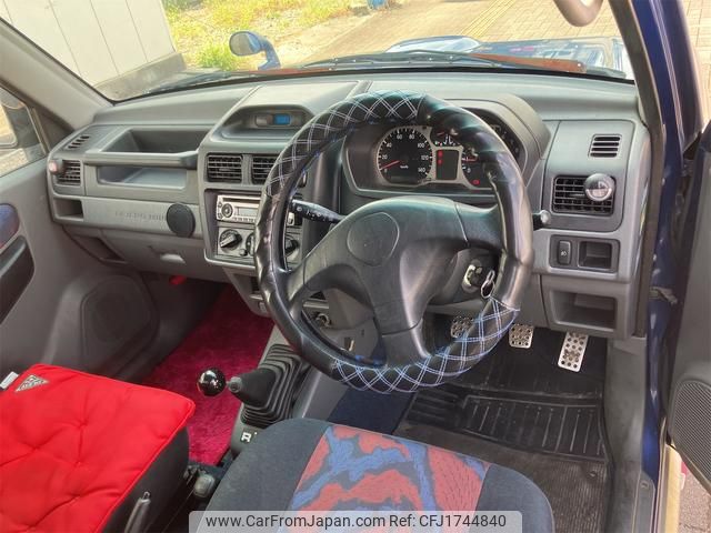 mitsubishi pajero-mini 1999 CFJ1744840 image 2