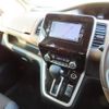 nissan serena 2016 CFJ1618945 image 11