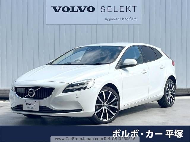 volvo v40 2017 -VOLVO--Volvo V40 LDA-MD4204T--YV1MVA8RDJ2452618---VOLVO--Volvo V40 LDA-MD4204T--YV1MVA8RDJ2452618- image 1