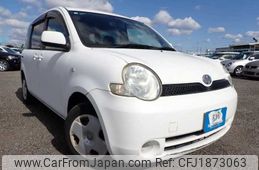 toyota sienta 2004 CFJ1873063