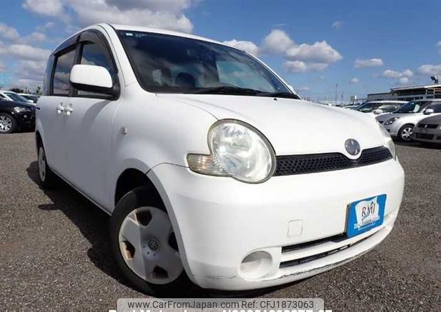 toyota sienta 2004 CFJ1873063 image 1