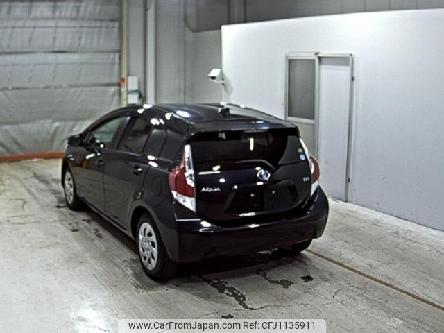 toyota aqua 2017 -TOYOTA--AQUA NHP10-6557384---TOYOTA--AQUA NHP10-6557384- image 2