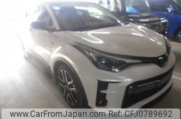 toyota c-hr 2020 quick_quick_6AA-ZYX11_ZYX11-2018185