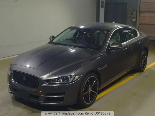 jaguar xe 2015 quick_quick_CBA-JA2GA_SAJAB4AGXGA903036 image 2