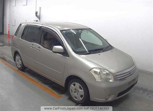 toyota raum 2003 23685 image 1