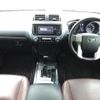 toyota land-cruiser-prado 2017 ENHANCEAUTO_1_ea273312 image 19