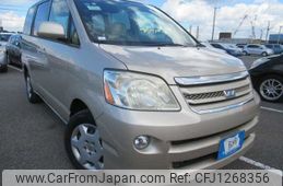 toyota noah 2004 3282185-Y2024090006A-12