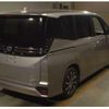 toyota voxy 2022 quick_quick_6AA-ZWR90W_0004314 image 2