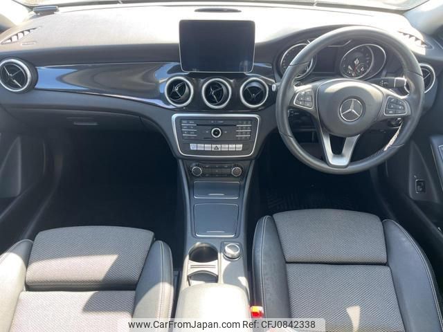 mercedes-benz cla-class 2018 quick_quick_117942_WDD1179422N628184 image 2