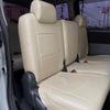 toyota voxy 2010 quick_quick_ZRR70W_ZRR70-0298680 image 9