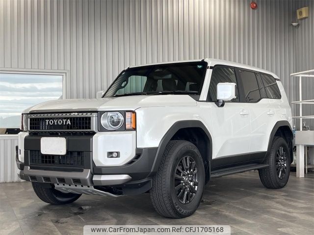 toyota land-cruiser-wagon 2024 CFJ1705168 image 1