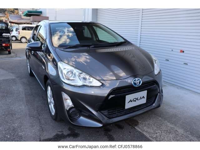 toyota aqua 2016 -TOYOTA--AQUA DAA-NHP10--NHP10-2488360---TOYOTA--AQUA DAA-NHP10--NHP10-2488360- image 1