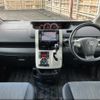 toyota voxy 2011 CFJ1848946 image 11