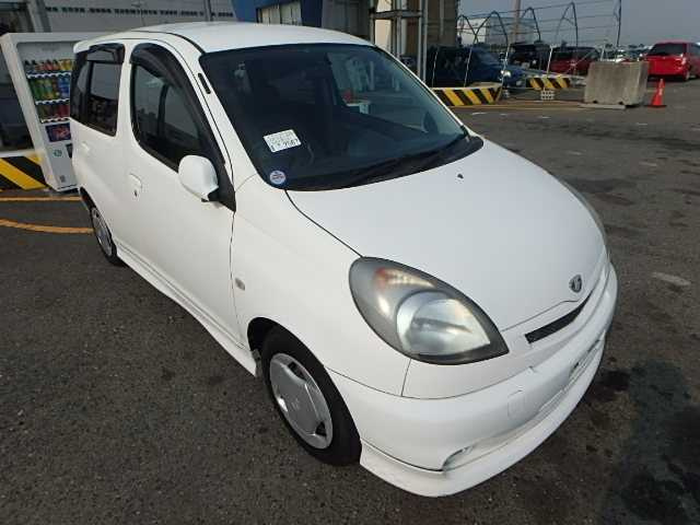 toyota fun-cargo 2001 160224094718 image 2