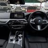 bmw 5-series 2018 -BMW--BMW 5 Series LDA-JM20--WBAJM72040G987169---BMW--BMW 5 Series LDA-JM20--WBAJM72040G987169- image 2