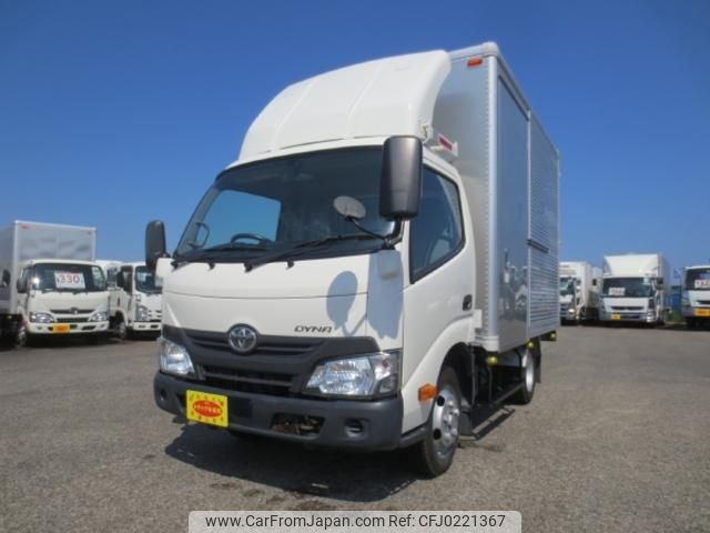 toyota dyna-truck 2017 GOO_NET_EXCHANGE_1161178A30240905W002 image 1