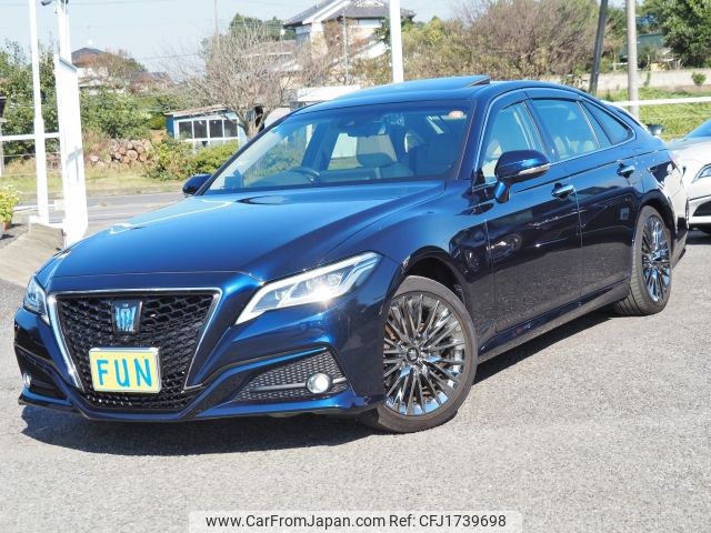toyota crown 2021 CFJ1739698 image 1