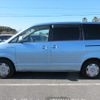 toyota noah 2004 Y2025020154A-21 image 3