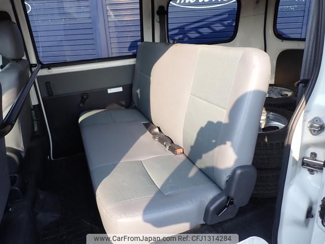 toyota townace-van 2017 GOO_JP_700116120430250620001 image 2