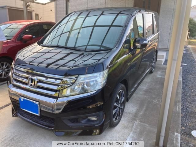 honda stepwagon 2013 CFJ1754262 image 2
