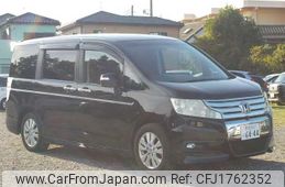 honda stepwagon 2011 CFJ1762352