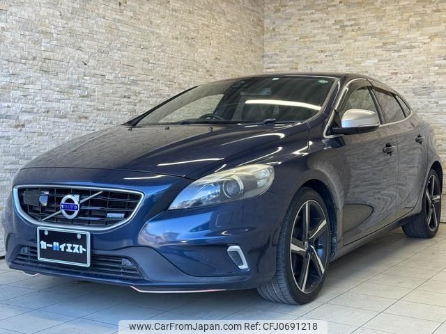 volvo v40 2014 quick_quick_MB5204T_YV1MV6350E2135055 image 1