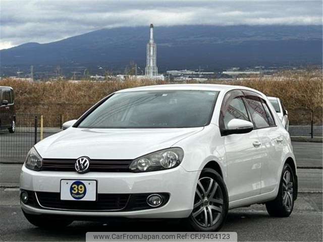 2011 Volkswagen Golf DBA-1KCAX - Car Price $2,099