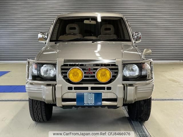 1995 Mitsubishi Pajero 4WD - Car Price $14,462