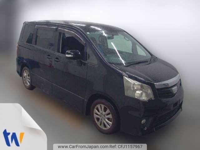 toyota noah 2012 -TOYOTA--Noah DBA-ZRR70W--ZRR70-0524268---TOYOTA--Noah DBA-ZRR70W--ZRR70-0524268- image 1