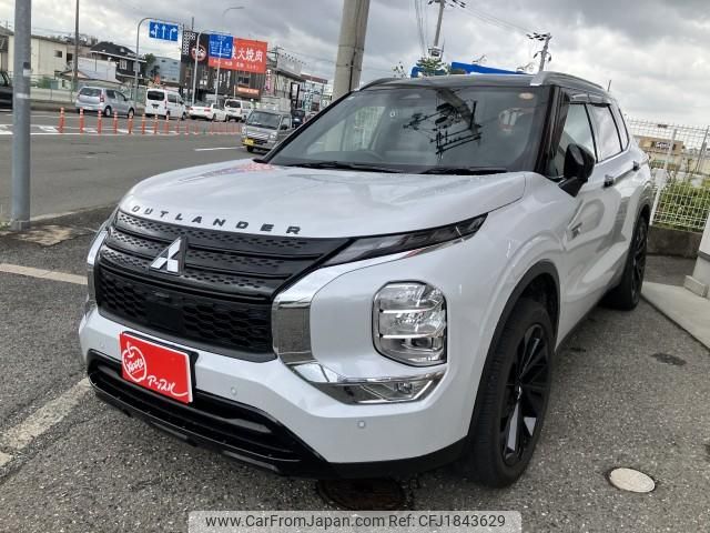mitsubishi outlander-phev 2023 CFJ1843629 image 1