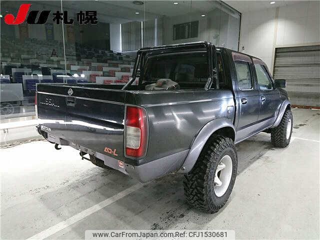 nissan datsun-pickup 1997 CFJ1530681 image 2